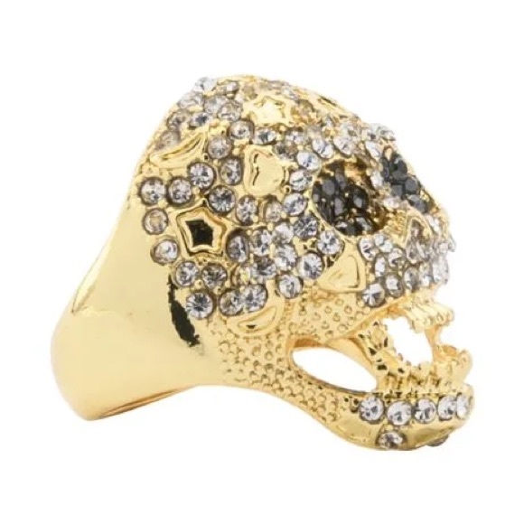 •Skull Diaries• Oversized Crystal Statement Ring - Picture 2 of 3